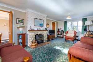 Sitting room- click for photo gallery